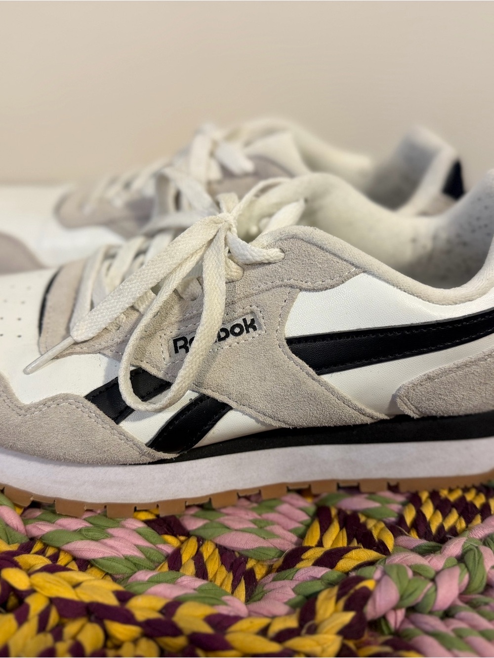 Reebok White, Light Gray & Black Low-Top Sneakers size 8